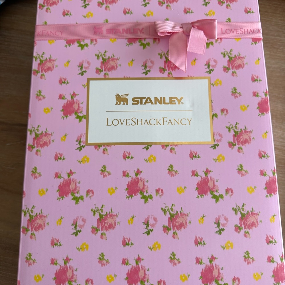 LoveShackFancy Limited Edition Stanley Ibiza Sunset Tumbler - Pink. New in Box - Picture 4 of 10